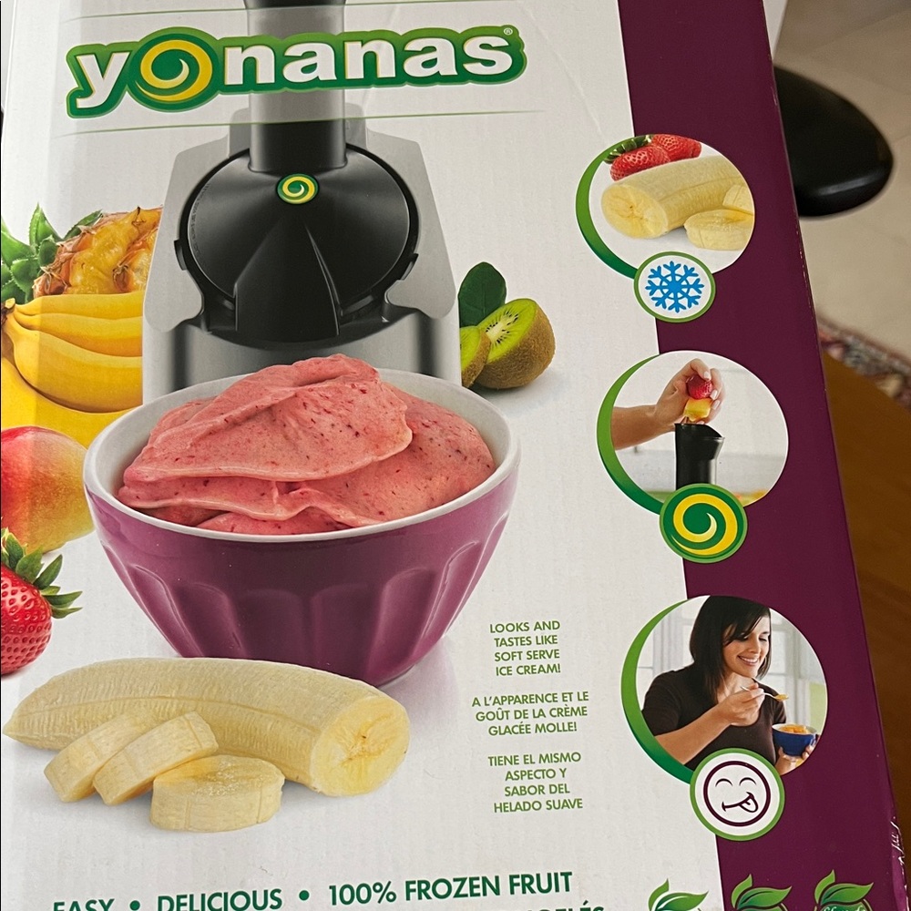 NaNa Yonanas Dessert Maker - Black and silver.